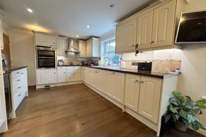 Kitchen- click for photo gallery